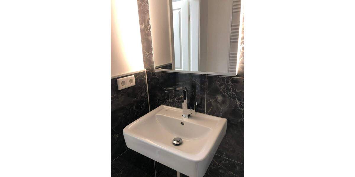 Gewerbeobjekt Düsseldorf Benrath - 1 Zimmer, 1.150.000&euro; | Angebot:24708687