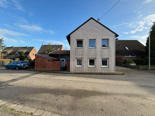 2 sep. Einfamilienhäuser mit jeweils ca. 55m² Wohnfläche auf 1.250m² Grundstück 4 zimmer