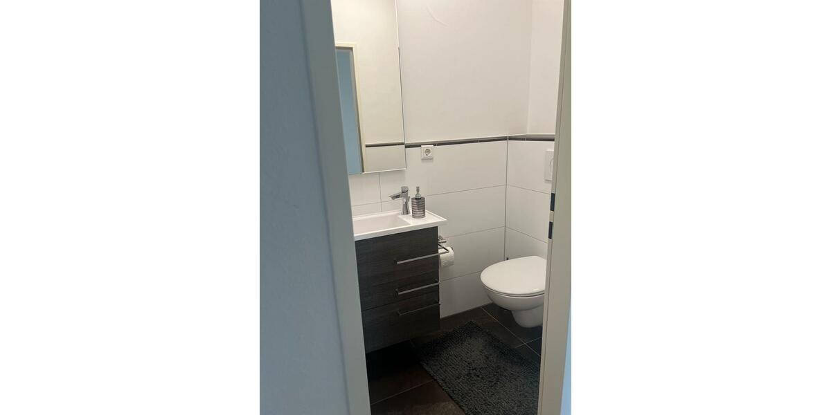 Etagenwohnung Düsseldorf Stadtbezirk 9 - 3 Zimmer, 106 m&sup2;, 2.000&euro; | Angebot:26399069