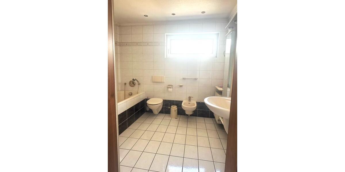 klassisch, modern in Solingen-Gräfrath 3 zimmer