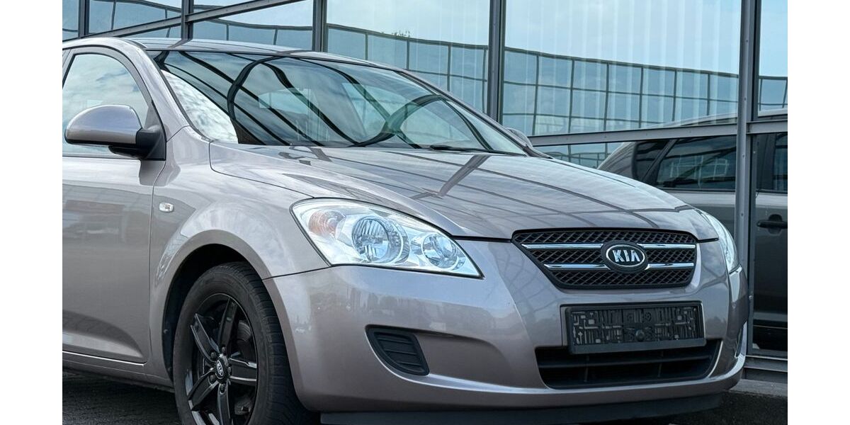 Kia ceed / Ceed 174.444 km 3.490 &euro; Mönchengladbach 41068