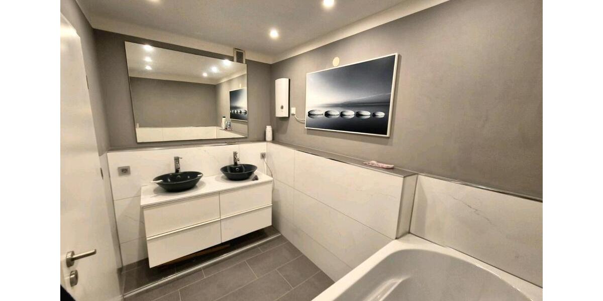 Etagenwohnung Solingen Wald - 6.5 Zimmer, 145 m&sup2;, 310.000&euro; | Angebot:24840857