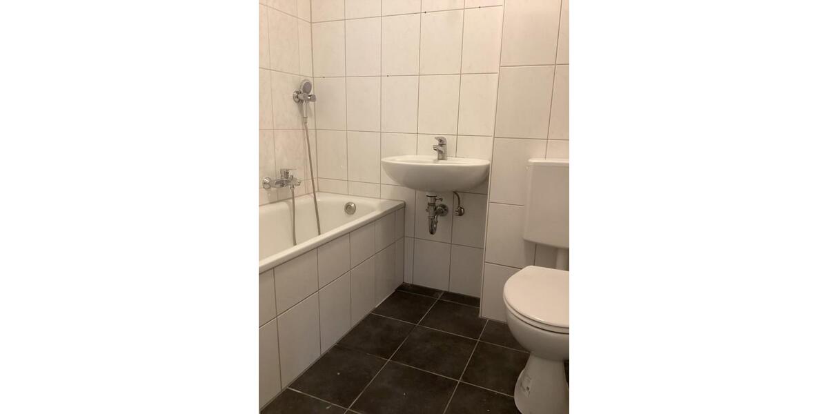Etagenwohnung Oberhausen - 1.5 Zimmer, 31 m&sup2;, 275&euro; | Angebot:25807108