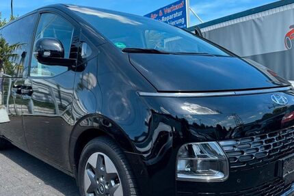 Hyundai STARIA 103.000 km 28.350 &euro; Düsseldorf 40627