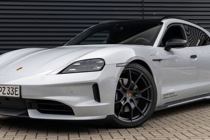 Porsche Taycan 9.000 km 107.900 &euro; Moers 47441