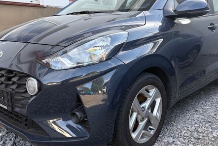 Hyundai i10 22.653 km 13.990 &euro; Solingen 42653