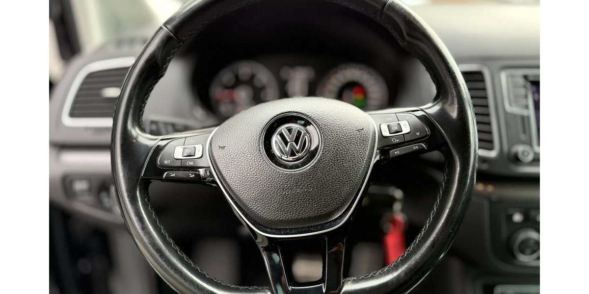 VW Sharan / 7 Sitzer / Kamera / el.Türen / 1. Hand 116.000 km 25.990 &euro; Mönchengladbach 41066