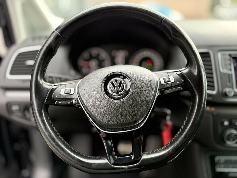 VW Sharan Kamera El.Türen 7.Sitze AppleCarplay 116.000 km 25.990 € Mönchengladbach 41066