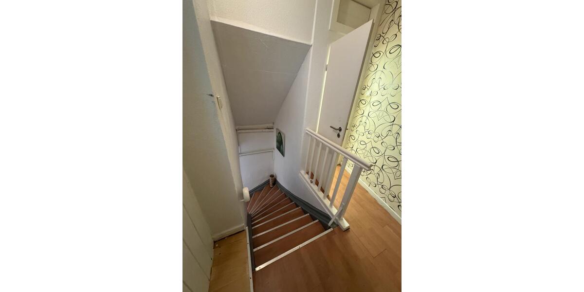 55 qm | voll möbliert | ruhiger Hinterhof & eigener Eingang 2 zimmer