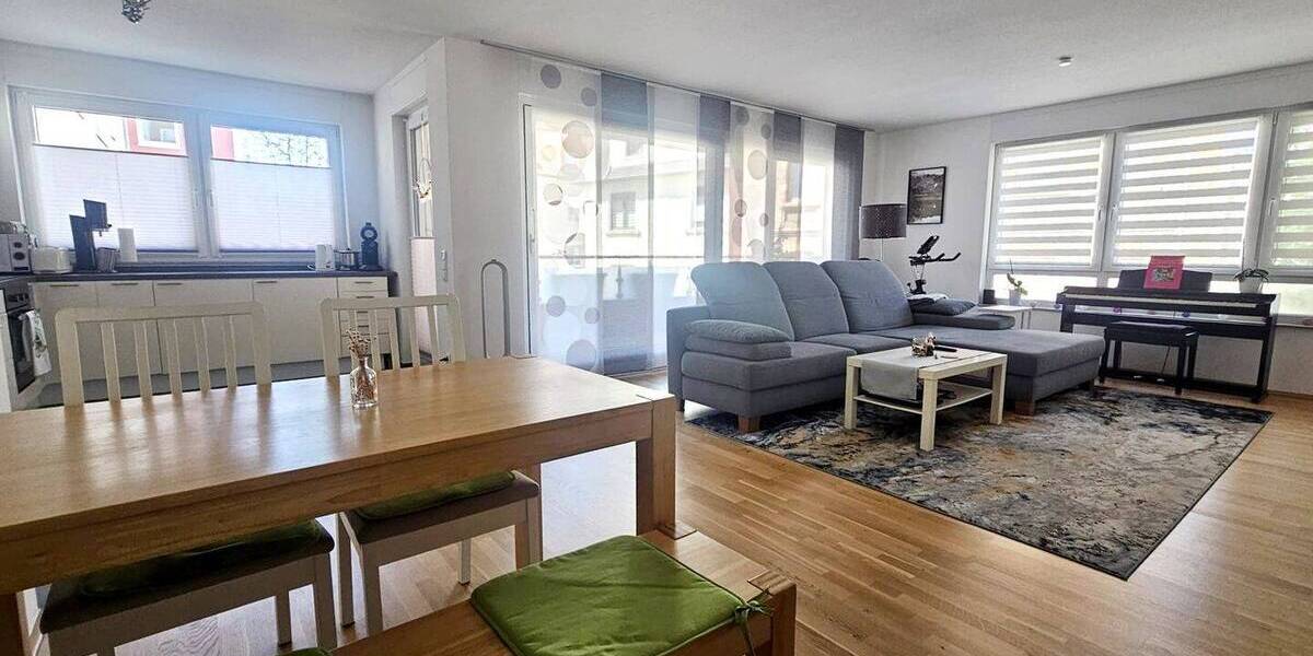 Etagenwohnung Solingen Ohligs-Aufderhöhe - 3 Zimmer, 94 m&sup2;, 1.222&euro; | Angebot:26543227