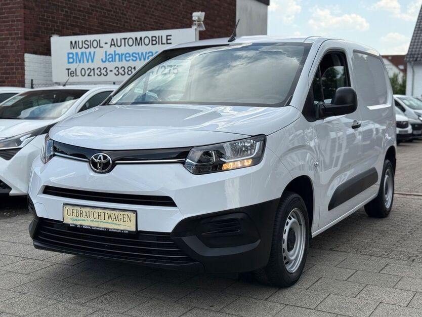 Toyota Proace City 23.000 km 17.490 € Dormagen 41539