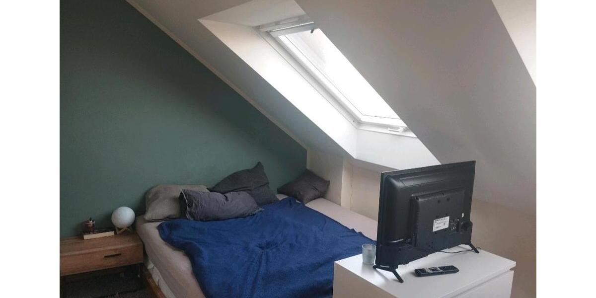 Dachgeschoßwohnung Neuss Furth-Mitte - 2 Zimmer, 70 m&sup2;, 235.000&euro; | Angebot:26165906