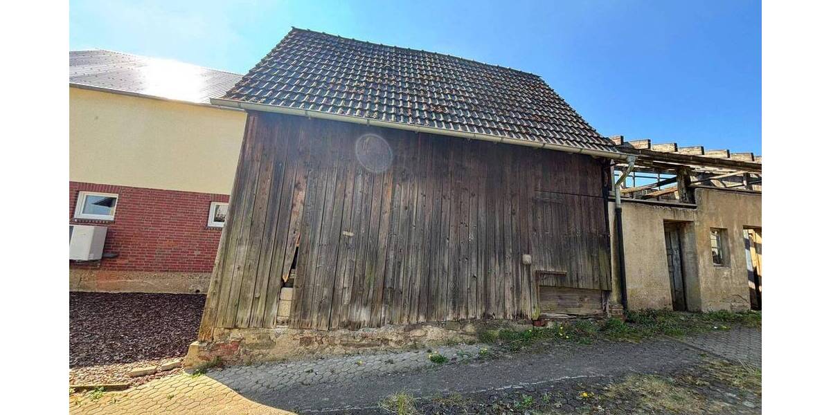 Ländliches Einfamilienhaus im Dornröschenschlaf 4 zimmer