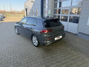 VW GOLF VIII 2.0 TDI Active +Ambiente+CarPlay+Navi+ 71.775 km 20.890 &euro; Meerbusch 40667