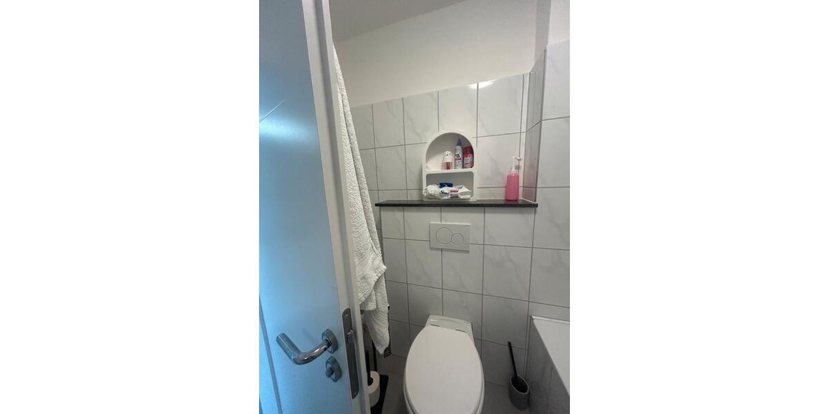 Erdgeschoßwohnung Solingen Wald - 2 Zimmer, 75 m&sup2;, 910&euro; | Angebot:25146704