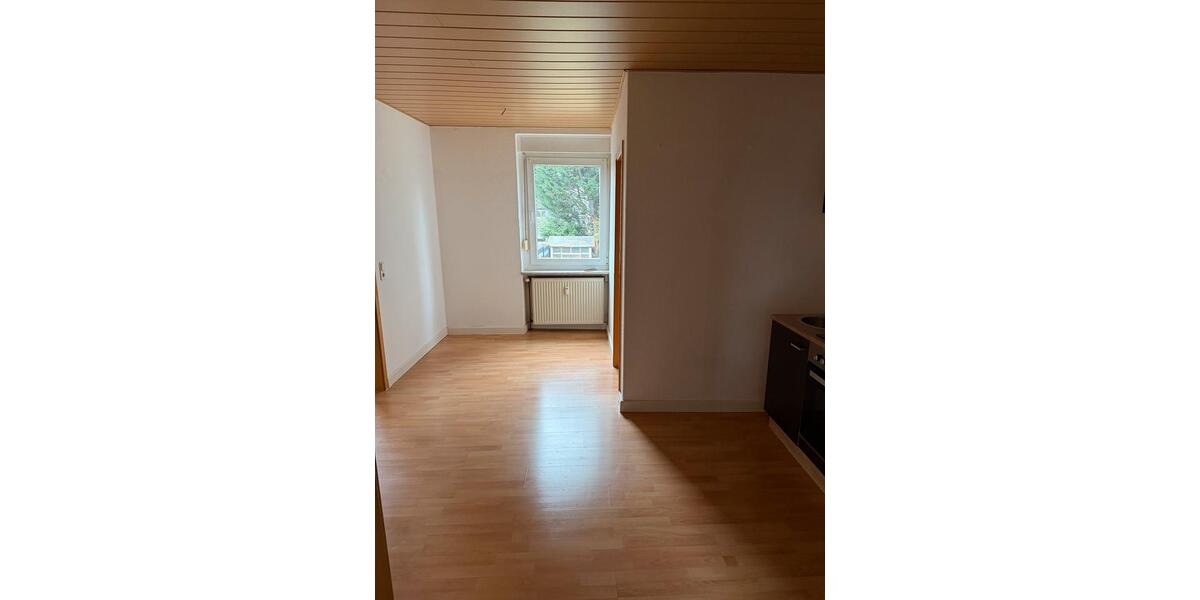 2 Zimmer Erdgeschosswohnung mit Einbauküche in Solingen Wald 2 zimmer