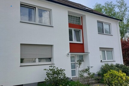 Solides Mehrfamilienhaus mit 14 Wohneinheiten und 8 Garagen in guter Wohnlage von Wpt-Vohwinkel - Haus Wuppertal Vohwinkel | Angebot:21638881