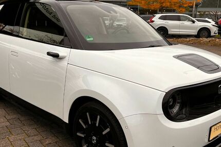 Honda e 48.000 km 16.780 € Düsseldorf 40233