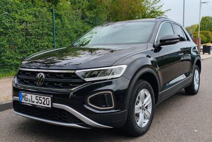 VW T-Roc 54.277 km 24.450 &euro; Mönchengladbach 41179