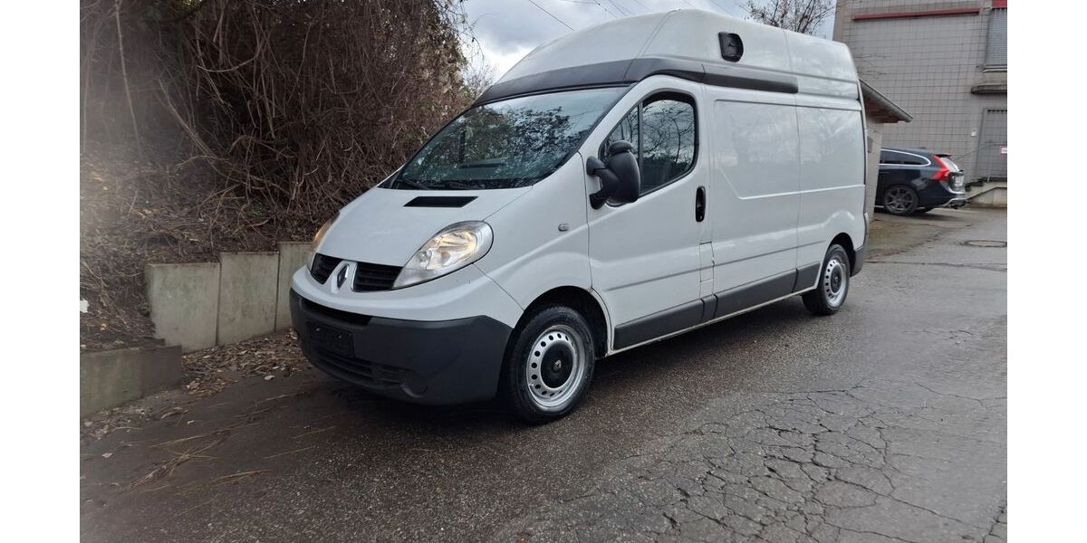 Renault Trafic 145.632 km 6.999 &euro; Duisburg 47169