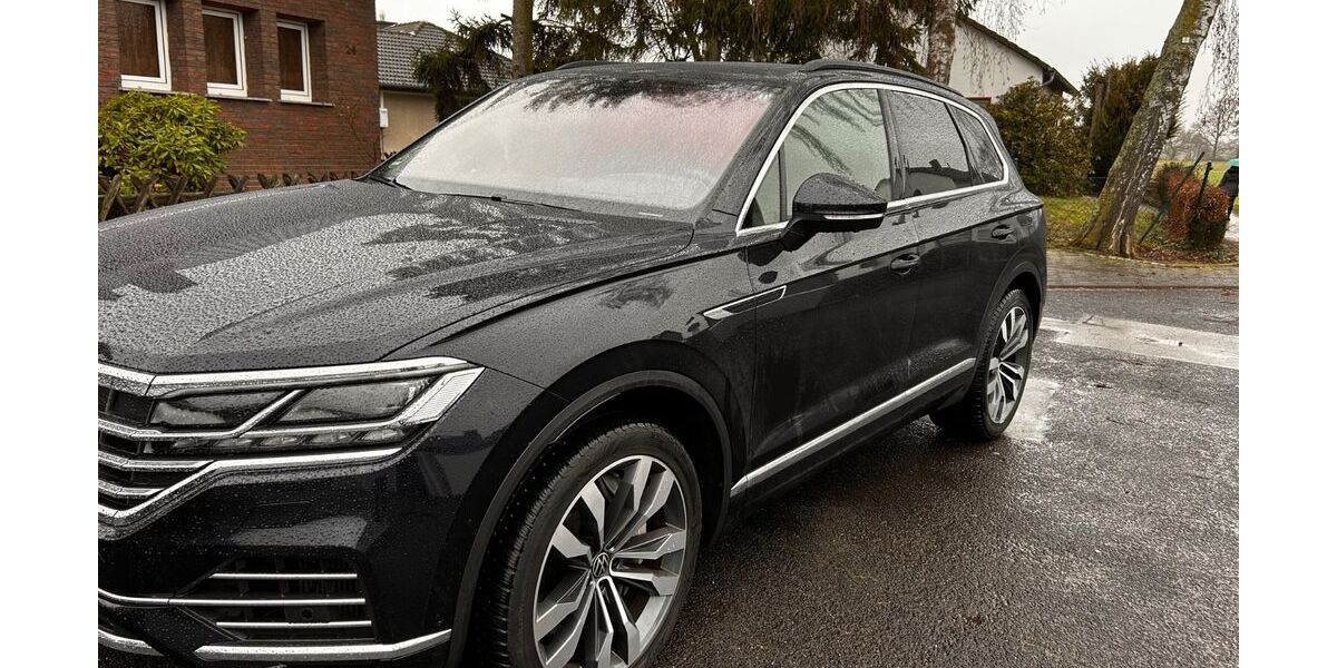 VW Touareg 30.500 km 49.990 &euro; Leverkusen 51371