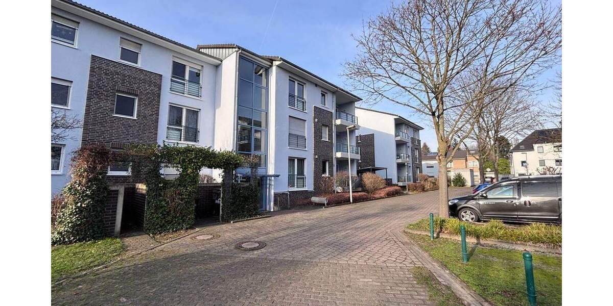 Hochwertige ETW mit Tiefgaragenstellplatz u. EBK in zentraler aber ruhiger Lage von Lev.-Schlebusch 3 zimmer