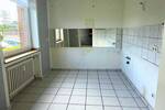 Attraktive Eigentumswohnung in Neuss Norf * leerstehend * gute Lage * Loggia * 4 Zimmer *
