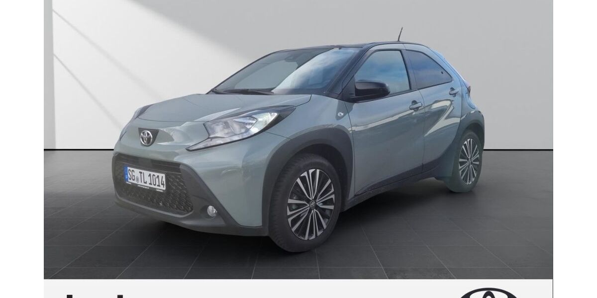 Toyota Aygo (X) 2.500 km 18.289 &euro; Solingen 42719