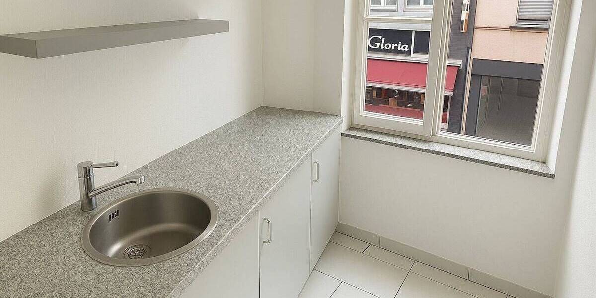 Repräsentatives Wohn- und Geschäftshaus aus der Gründerzeit in Krefeld-Uerdingen 1 zimmer