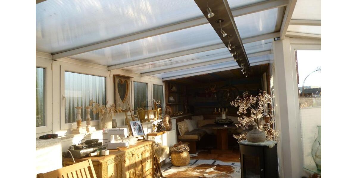 Etagenwohnung Mönchengladbach Ost - 2 Zimmer, 170 m&sup2;, 1.200&euro; | Angebot:24849031