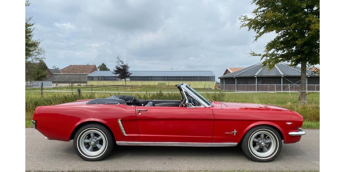 Ford Mustang 5.000 km 49.850 &euro; Viersen 41748