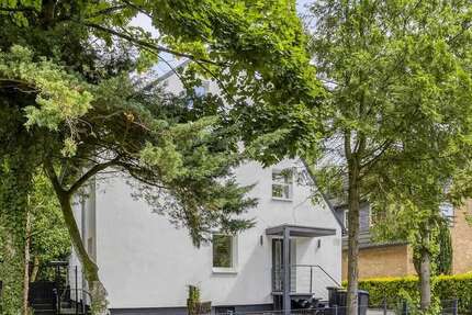 Haus zum Kaufen in Düsseldorf 1.450.000 € 192 m²