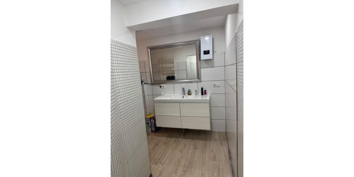 Erdgeschoßwohnung Neuss Holzheim - 1 Zimmer, 65 m&sup2;, 1.350&euro; | Angebot:24755791