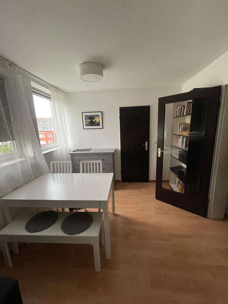 Wohnung zum Mieten in Düsseldorf 432 € 32 m²