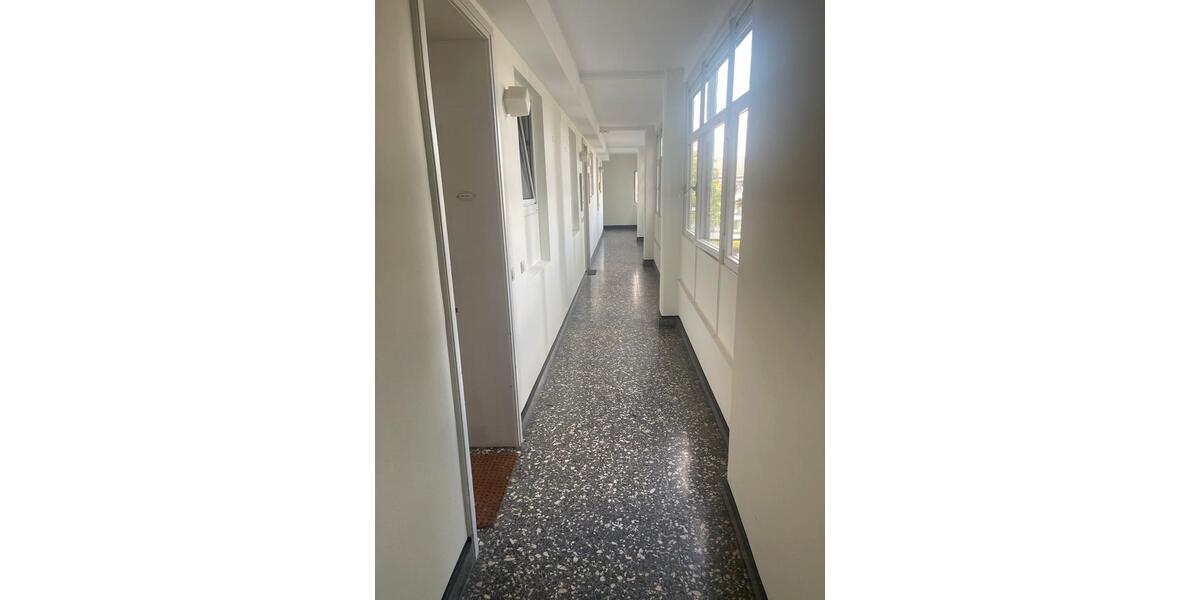 Etagenwohnung Düsseldorf Lörick - 1 Zimmer, 42 m&sup2;, 158.000&euro; | Angebot:25280113