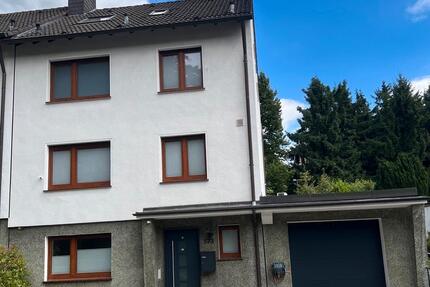 Haus Mülheim an der Ruhr Mellinghofen - 8 Zimmer, 248 m&sup2;, 635.000&euro; | Angebot:26407630