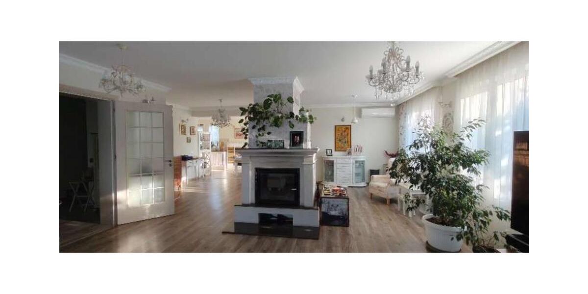 Exklusives Einfamilienhaus mit Pool nahe Varna (Bulgarien) zimmer