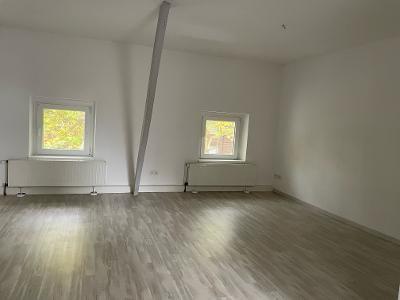 Dachgeschosswohnung ideal für Katzenhalter 3 zimmer