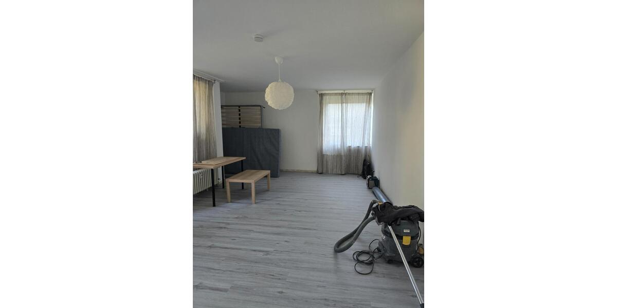 Etagenwohnung Düsseldorf Lörick - 1 Zimmer, 45 m&sup2;, 720&euro; | Angebot:26381642