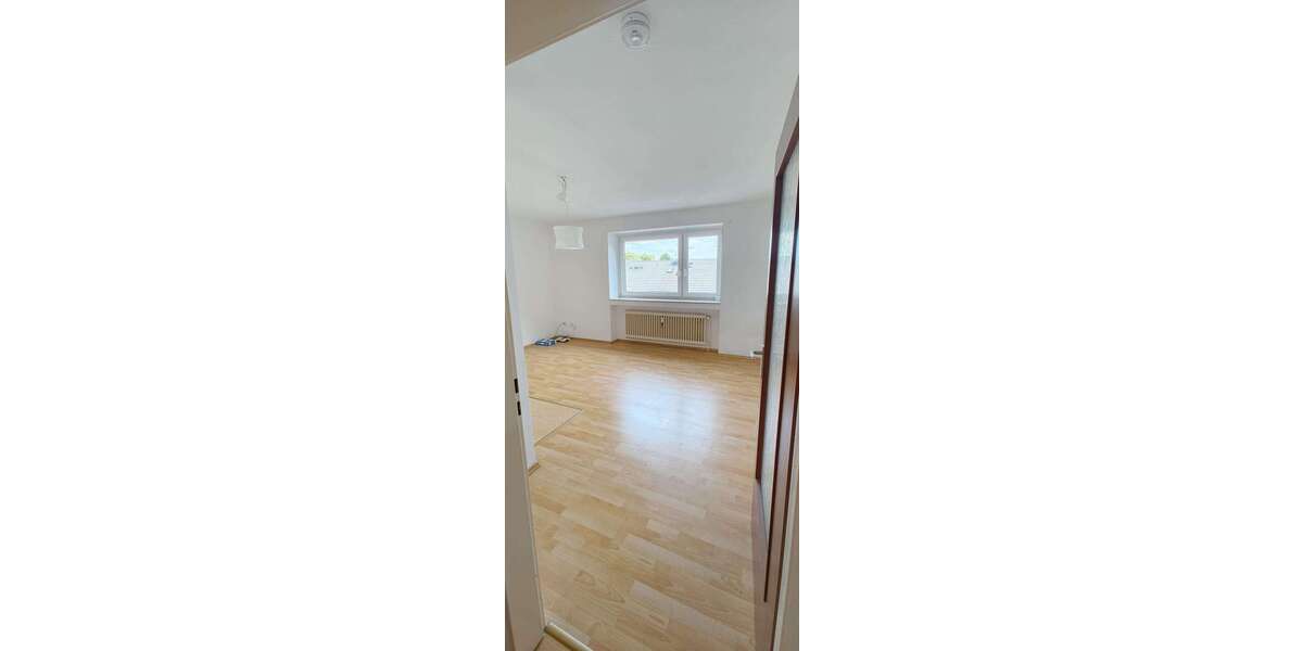 Etagenwohnung Solingen Mitte - 1 Zimmer, 25 m&sup2;, 250&euro; | Angebot:27091887