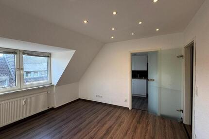 Moderne helle Wohnung 2ZKDB Erstbezug saniert Dachgeschoss Inrath 2 zimmer