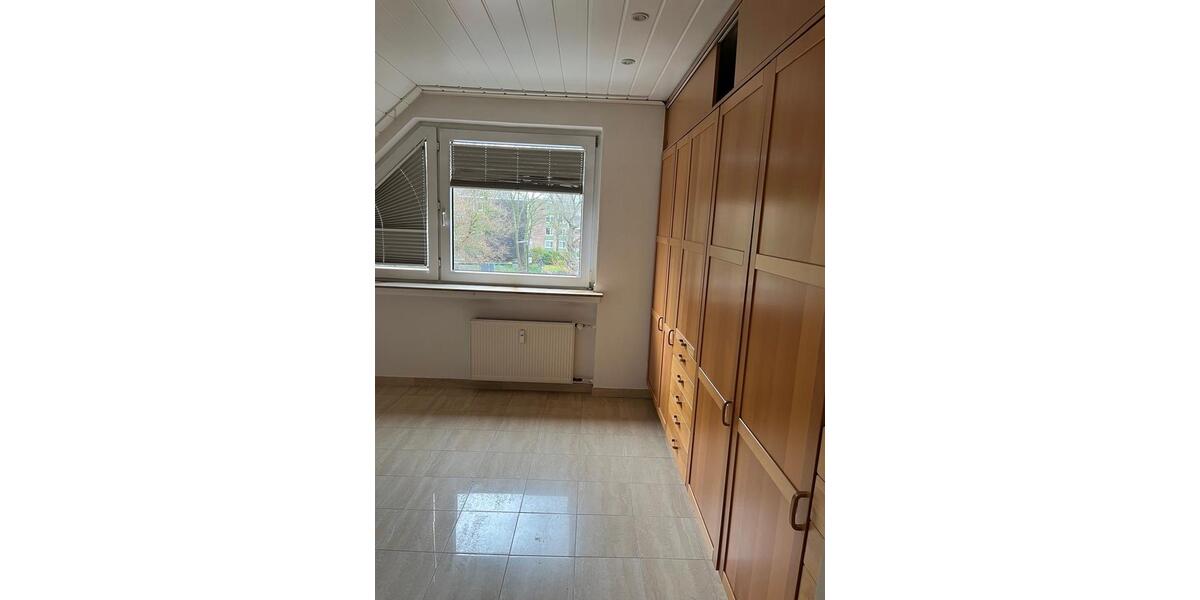 Maisonettenwohnung Düsseldorf Stadtbezirk 6 - 3 Zimmer, 67 m&sup2;, 1.100&euro; | Angebot:26335321