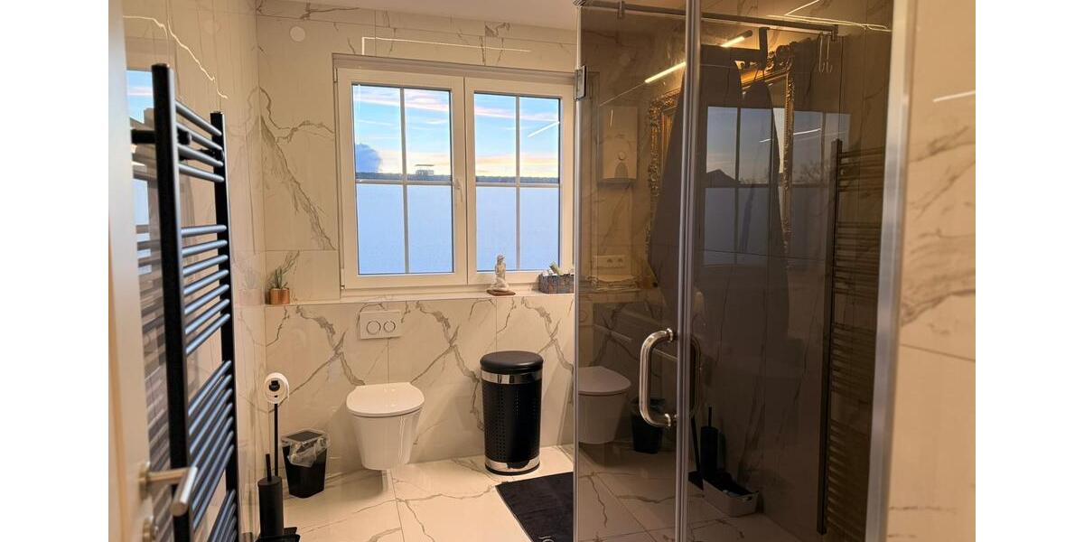 Exklusive, vollmöblierte Penthouse-Wohnung mit luxuriöser Ausstattung nahe Düsseldorf 3.5 zimmer