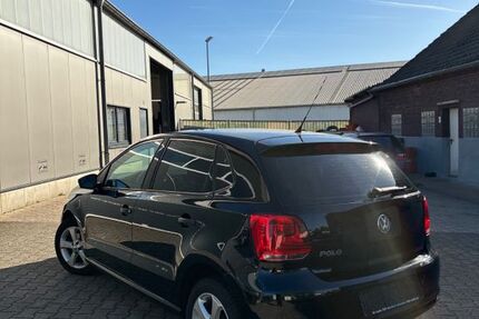 VW Polo 151.296 km 3.250 &euro; Oberhausen 46145