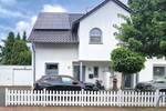 Raum zum Leben - stilvolles Familienhaus in Duisburg-Rumeln