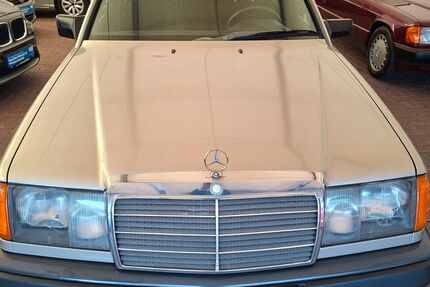 Mercedes-Benz 230 194.520 km 6.950 &euro; Wülfrath 42489