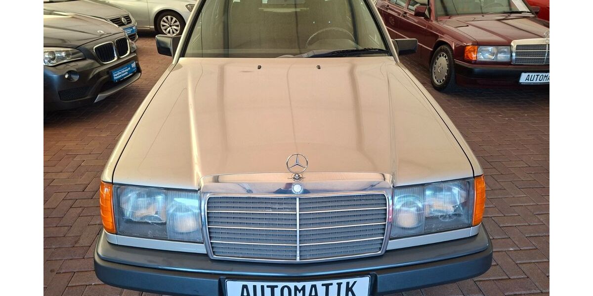 Mercedes-Benz 230 194.520 km 6.950 &euro; Wülfrath 42489