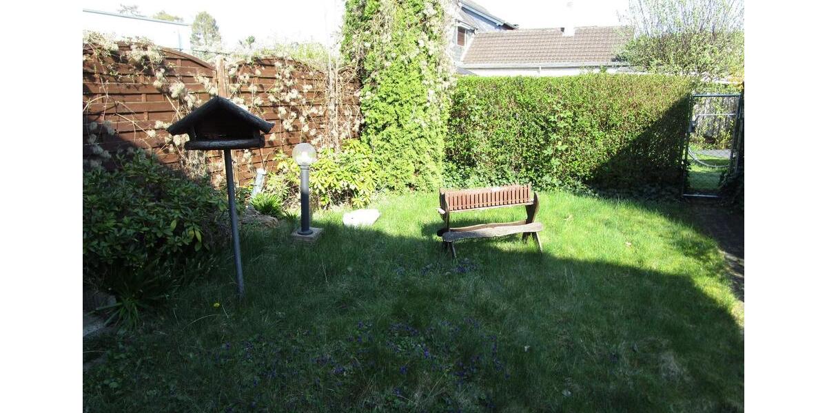 Einfamilienhaus Düsseldorf Stadtbezirk 5 - 6 Zimmer, 120 m&sup2;, 500.000&euro; | Angebot:26824444