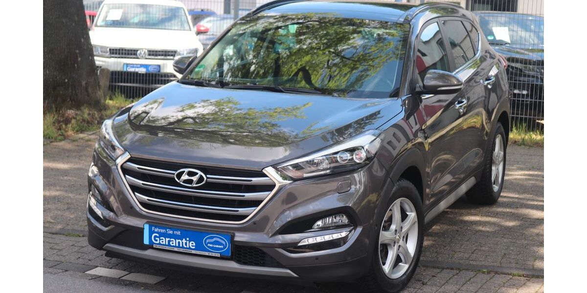 Hyundai TUCSON 121.527 km 15.350 &euro; Duisburg 47169