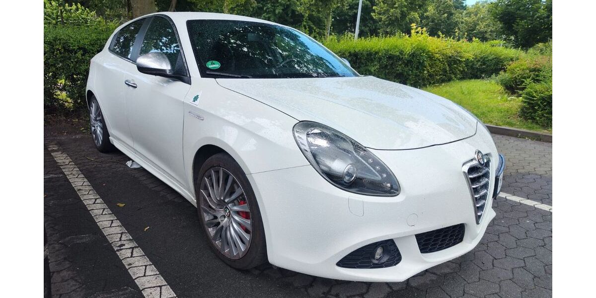 Alfa Romeo Giulietta 107.000 km 8.999 &euro; Düsseldorf 40233